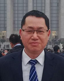 阿民委员杨远艳委员王红军代表建言检察机关强化背靠背检察严防纸面